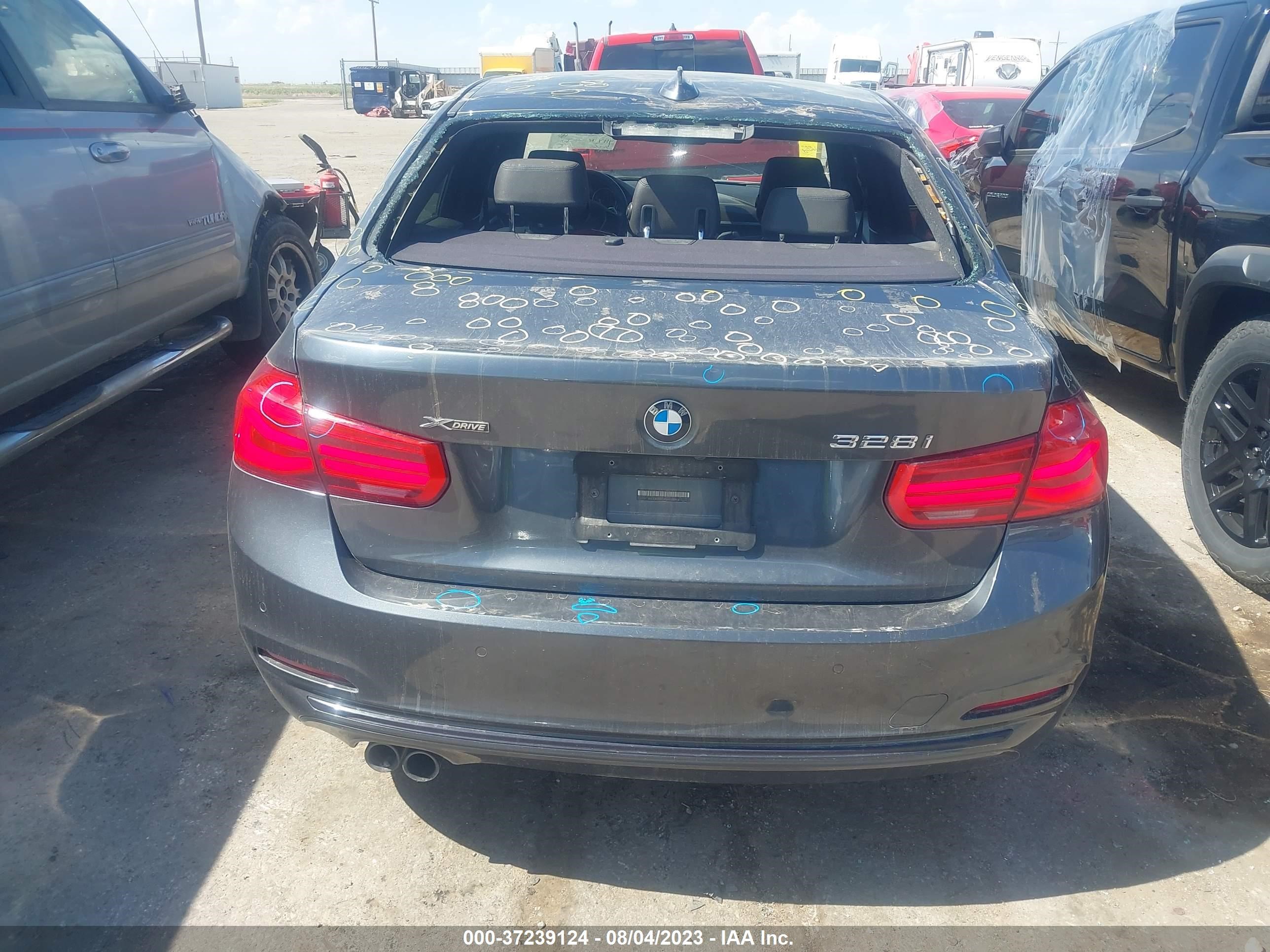 Photo 15 VIN: WBA8E3G54GNU04954 - BMW 3ER 