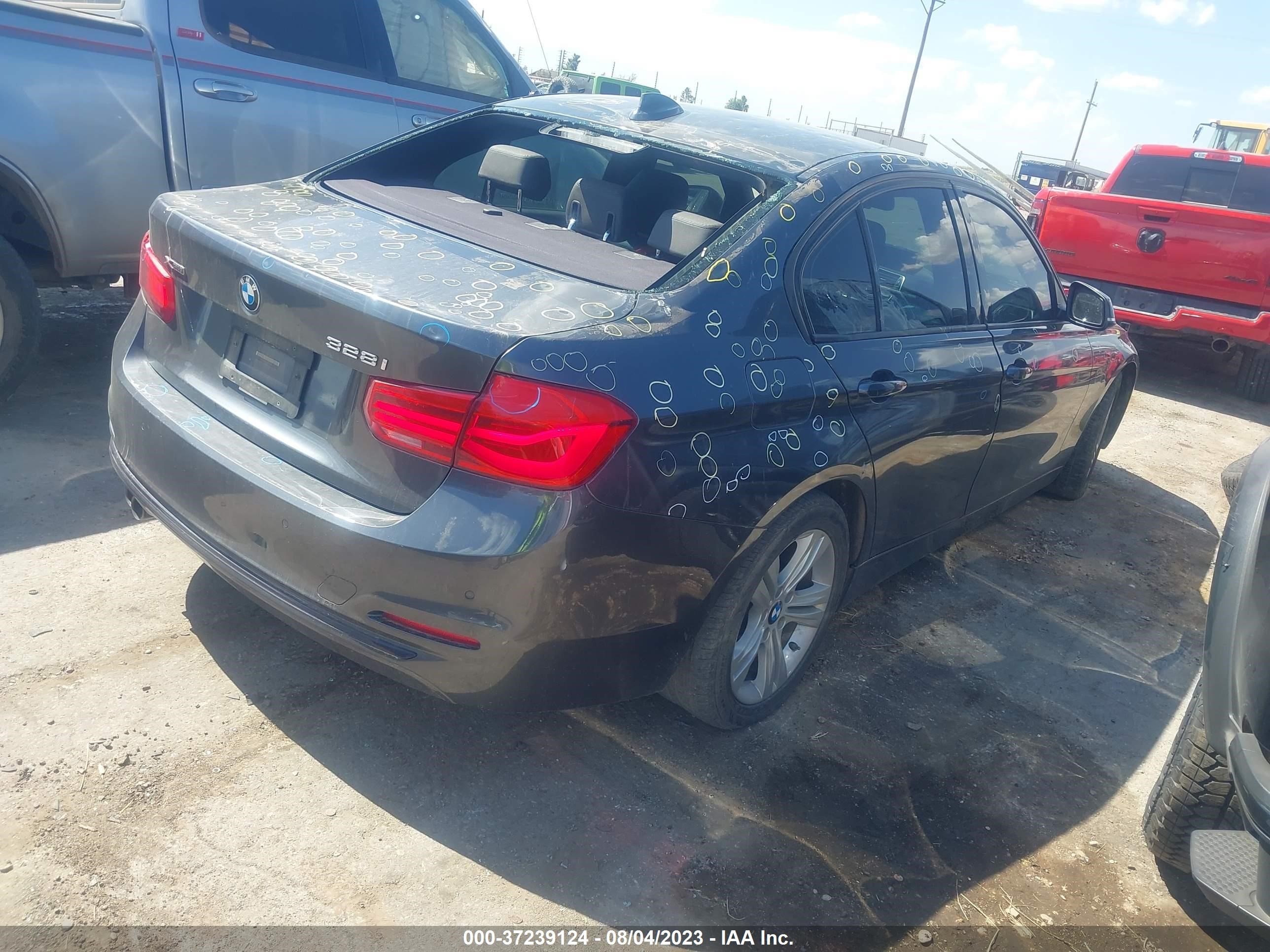 Photo 3 VIN: WBA8E3G54GNU04954 - BMW 3ER 