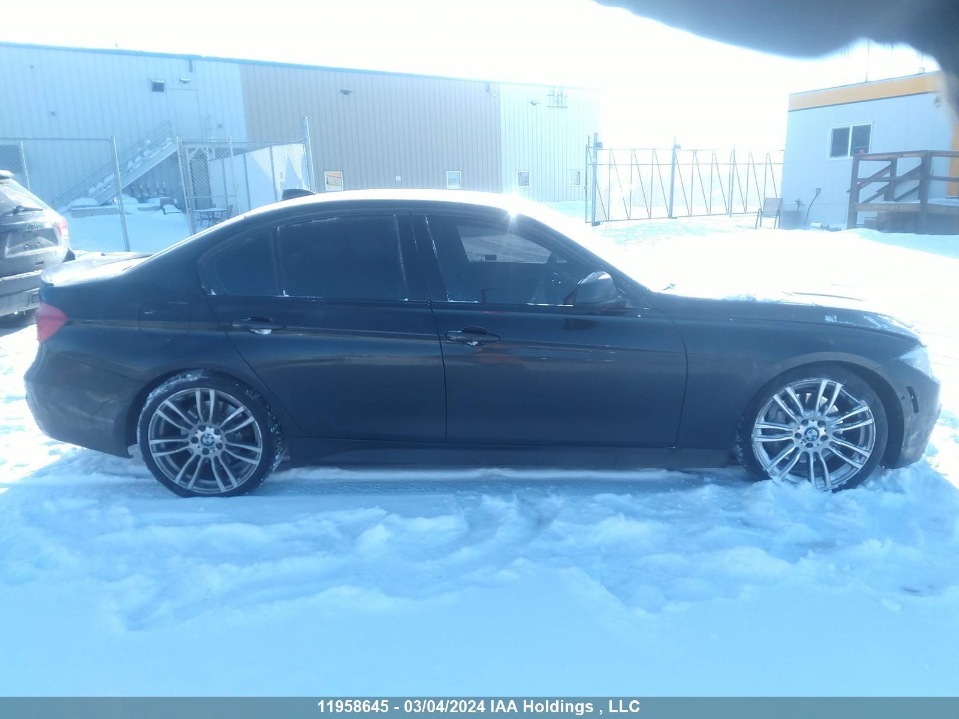 Photo 12 VIN: WBA8E3G55GNT75030 - BMW 3ER 