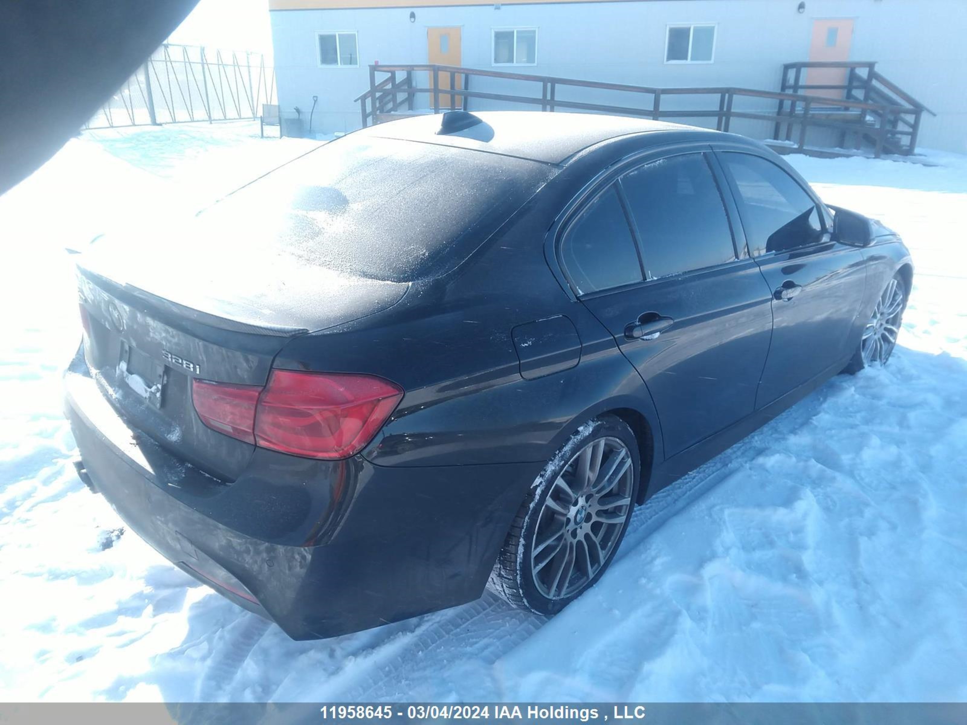 Photo 3 VIN: WBA8E3G55GNT75030 - BMW 3ER 