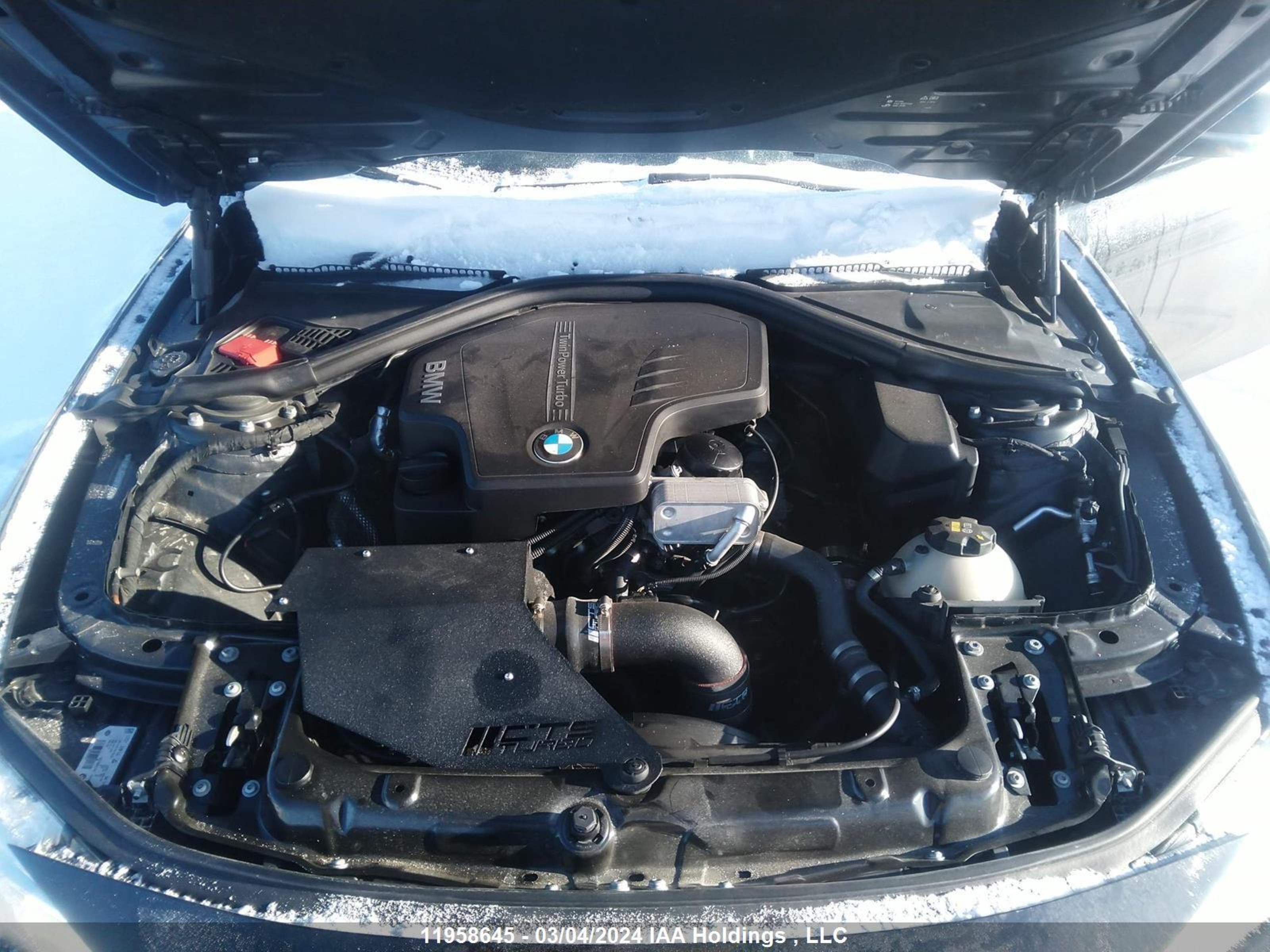 Photo 9 VIN: WBA8E3G55GNT75030 - BMW 3ER 