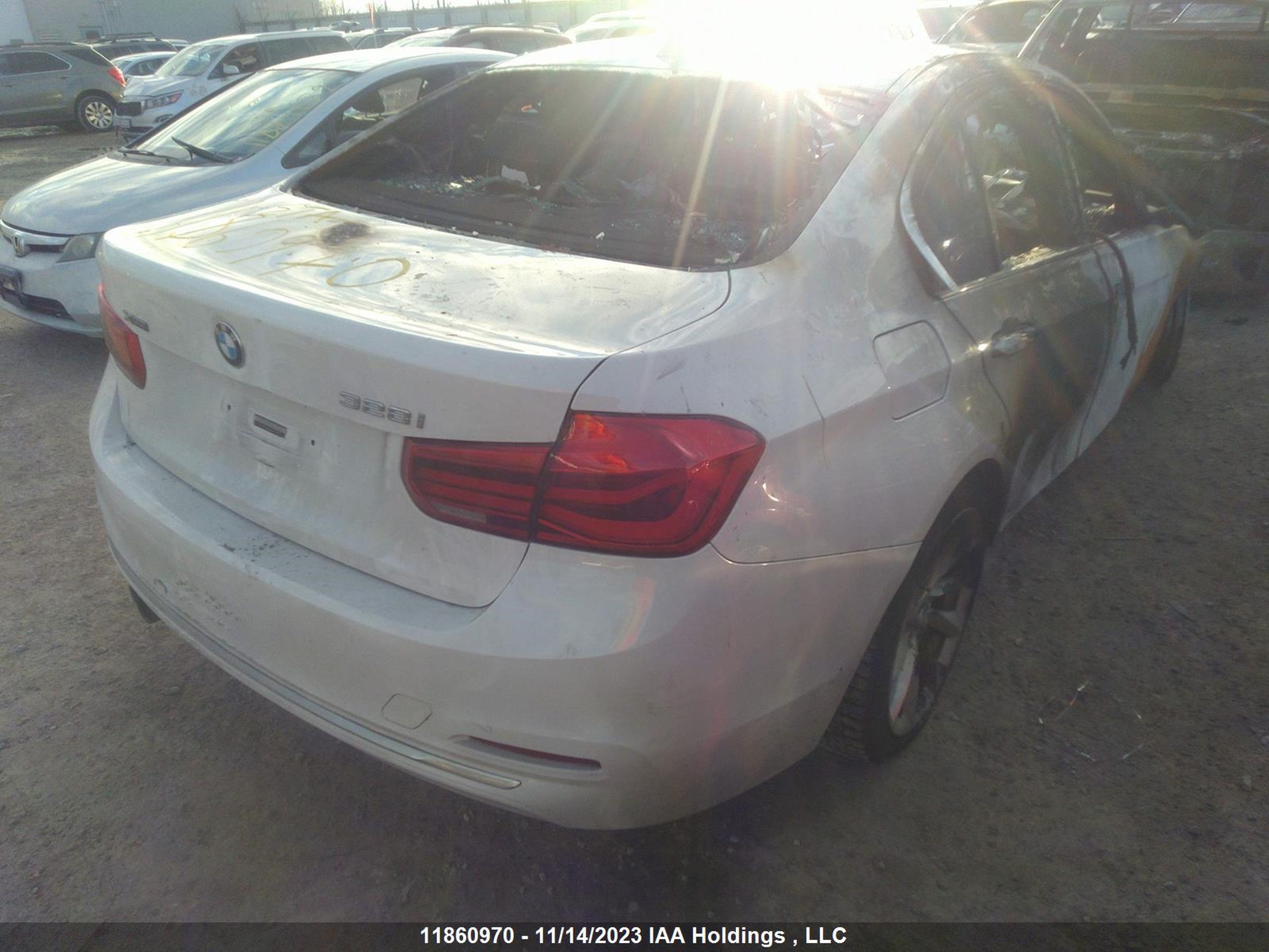 Photo 3 VIN: WBA8E3G55GNU00668 - BMW 3ER 