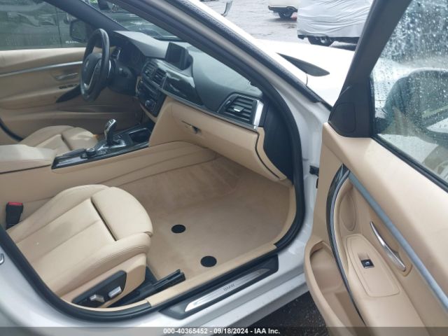 Photo 4 VIN: WBA8E3G56GNT74906 - BMW 328I 