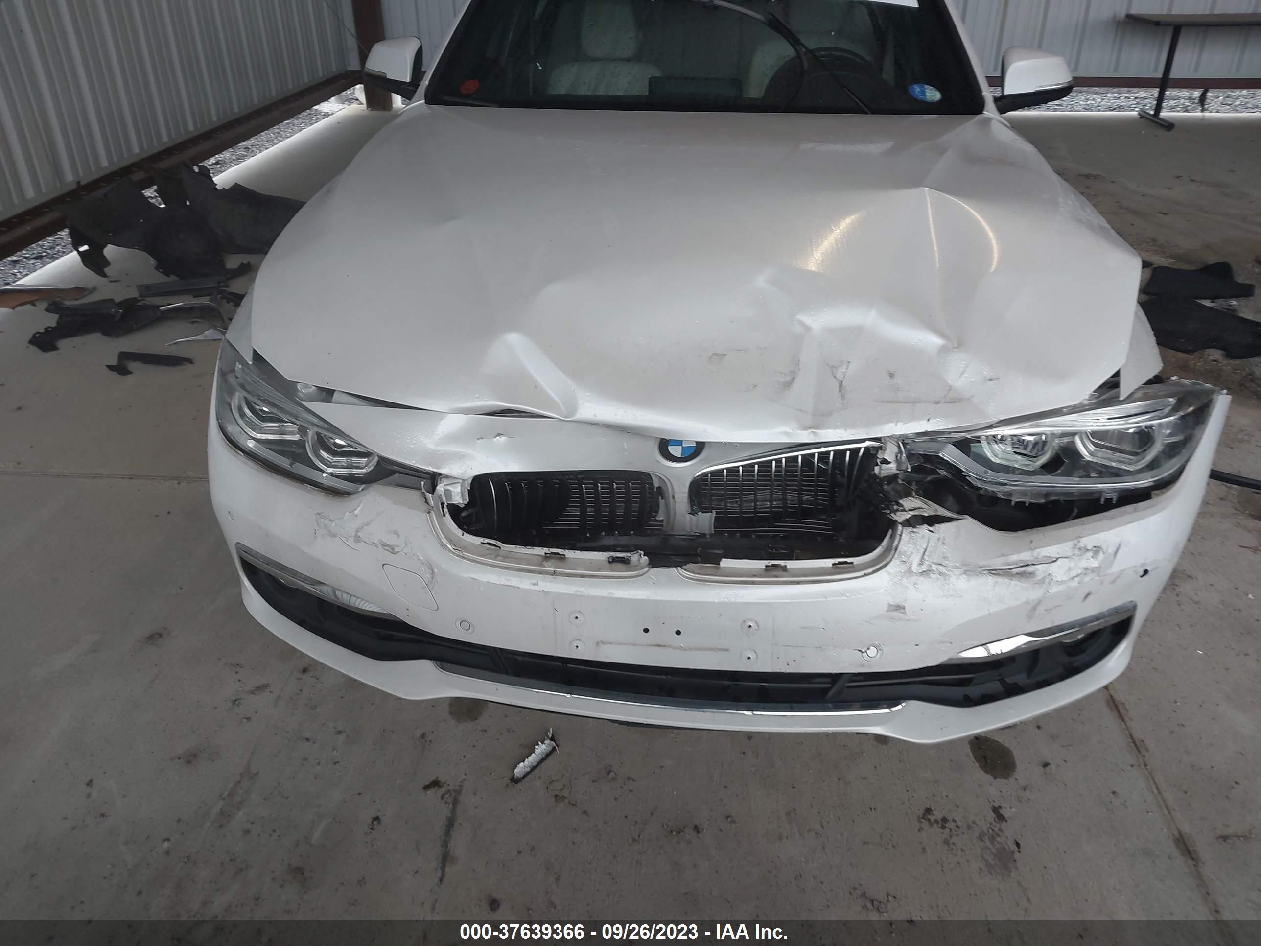 Photo 12 VIN: WBA8E3G57GNT76552 - BMW 3ER 