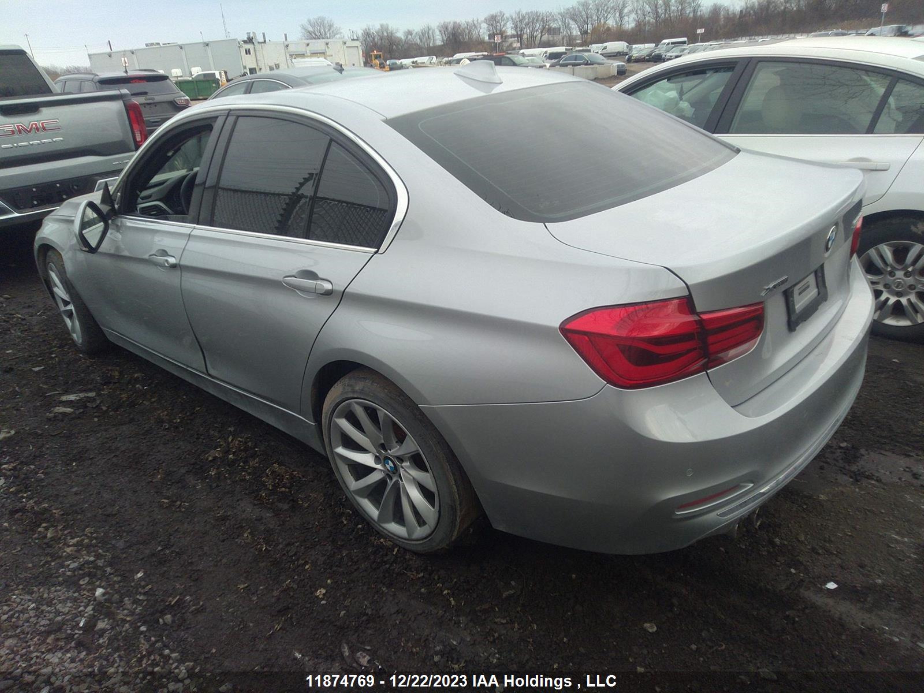 Photo 2 VIN: WBA8E3G57GNT78429 - BMW 3ER 