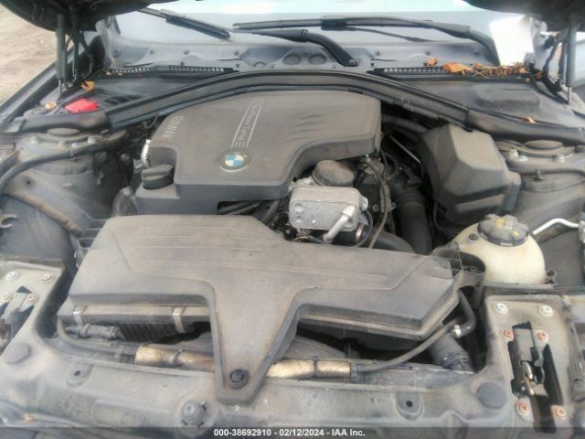 Photo 9 VIN: WBA8E3G57GNU03121 - BMW 328I 