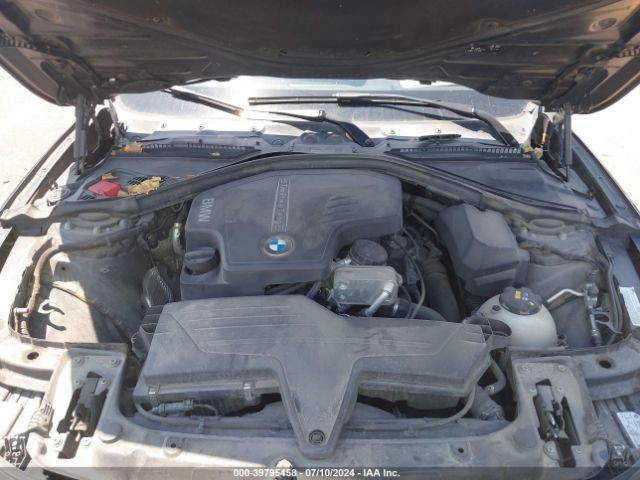 Photo 9 VIN: WBA8E3G5XGNT77503 - BMW 328I 