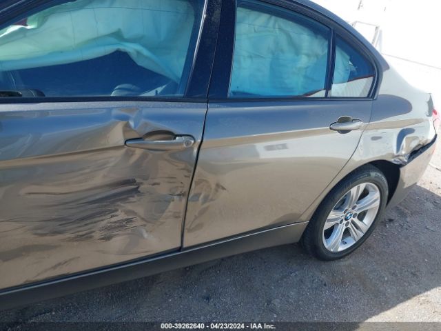 Photo 5 VIN: WBA8E3G5XGNT79610 - BMW 328I 