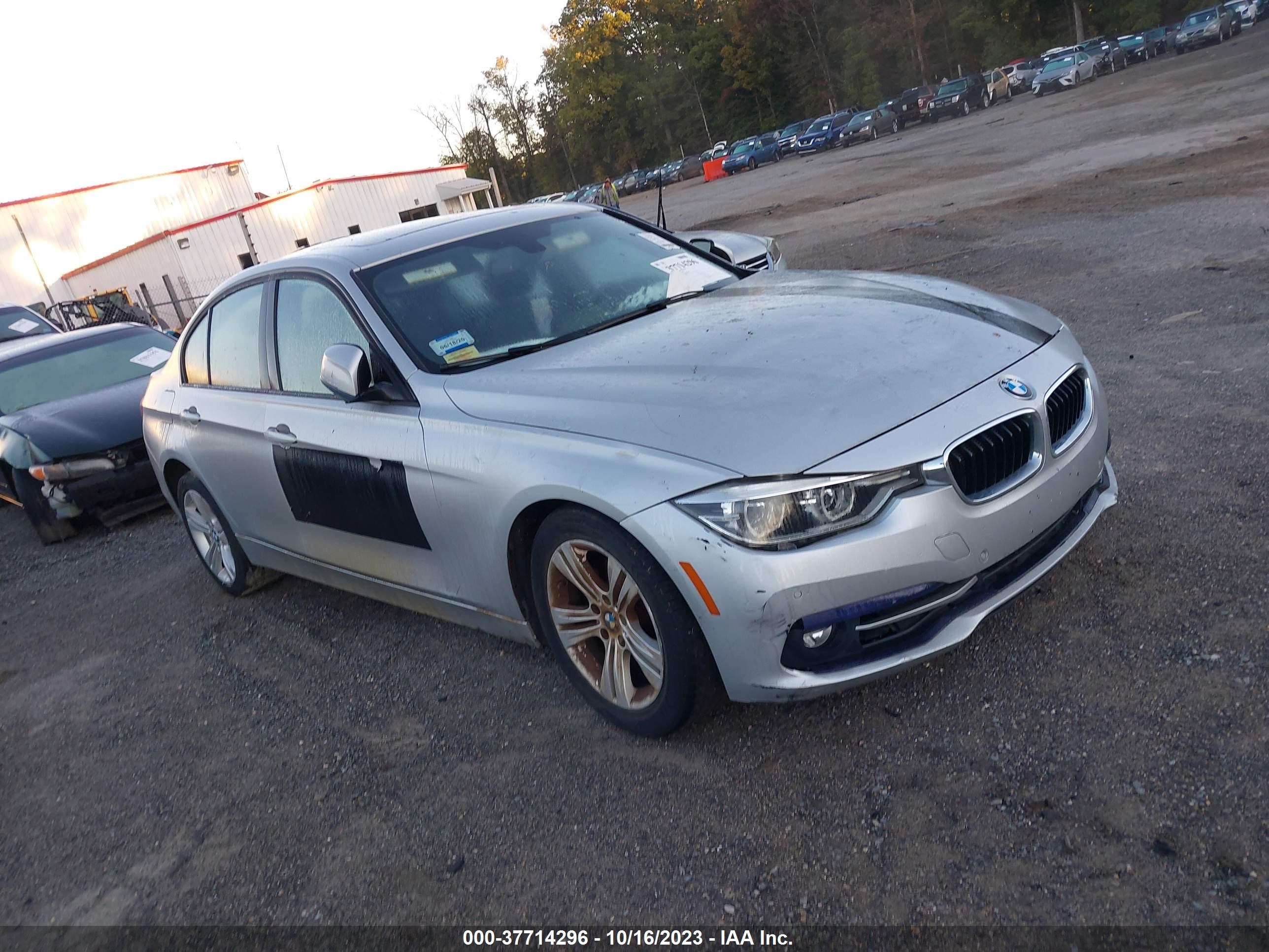 Photo 0 VIN: WBA8E3G5XGNT80966 - BMW 3ER 