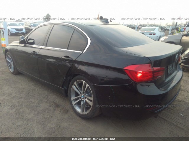 Photo 2 VIN: WBA8E5C5XJA246247 - BMW 3 