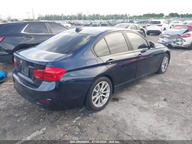 Photo 3 VIN: WBA8E5G30HNU44573 - BMW 320I 