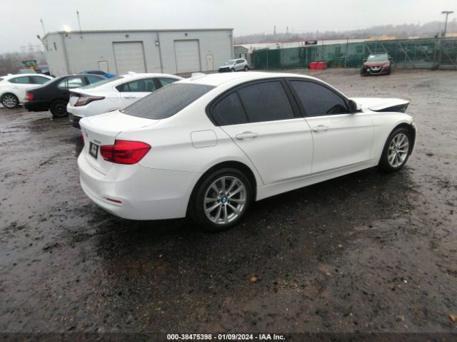 Photo 3 VIN: WBA8E5G31HNU43285 - BMW 320I 