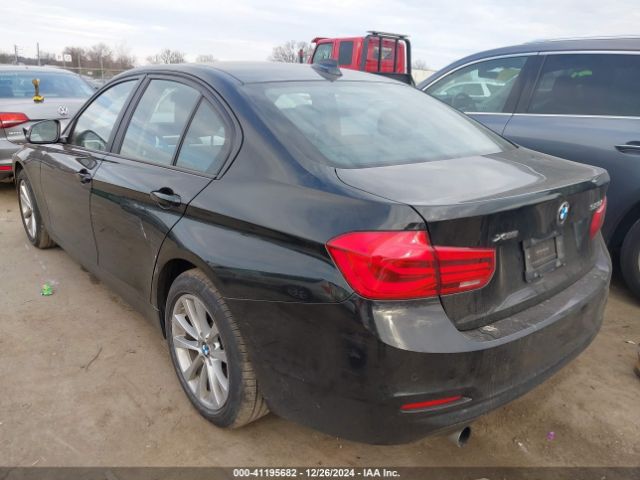 Photo 2 VIN: WBA8E5G31HNU44632 - BMW 320I 