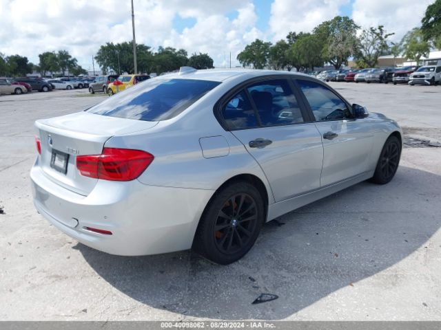 Photo 3 VIN: WBA8E5G31HNU45036 - BMW 320I 