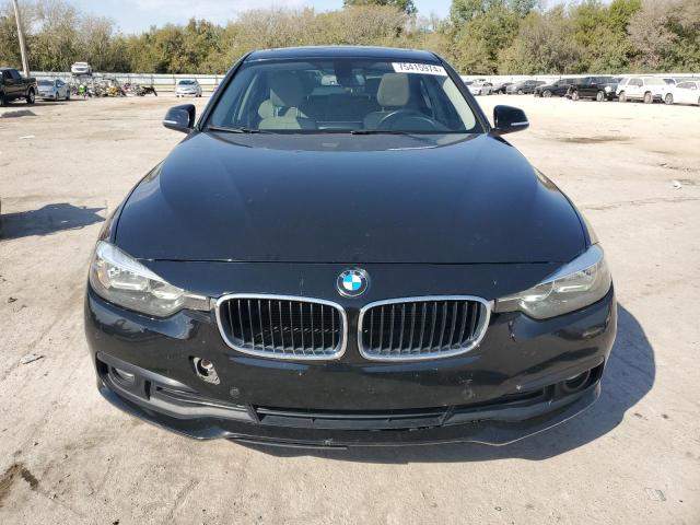 Photo 4 VIN: WBA8E5G32HNU44929 - BMW 320 XI 