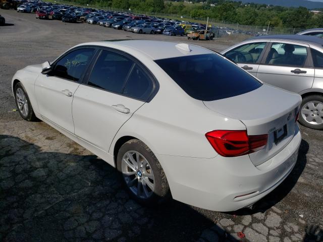 Photo 2 VIN: WBA8E5G35HNU44598 - BMW 320 XI 