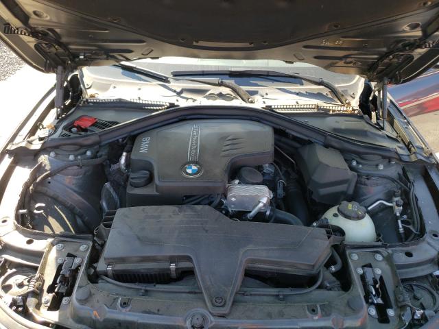 Photo 6 VIN: WBA8E5G51GNT94024 - BMW 320 XI 