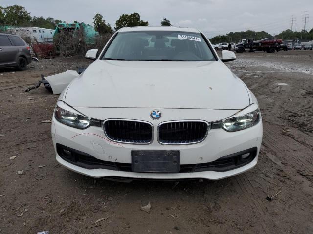 Photo 4 VIN: WBA8E5G51HNU41845 - BMW 320 XI 