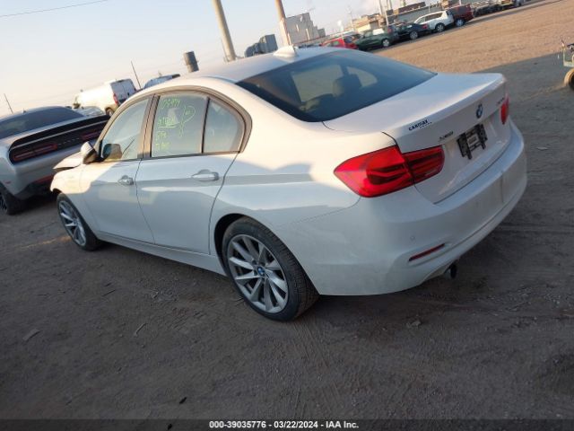 Photo 2 VIN: WBA8E5G52HNU41367 - BMW 320I 