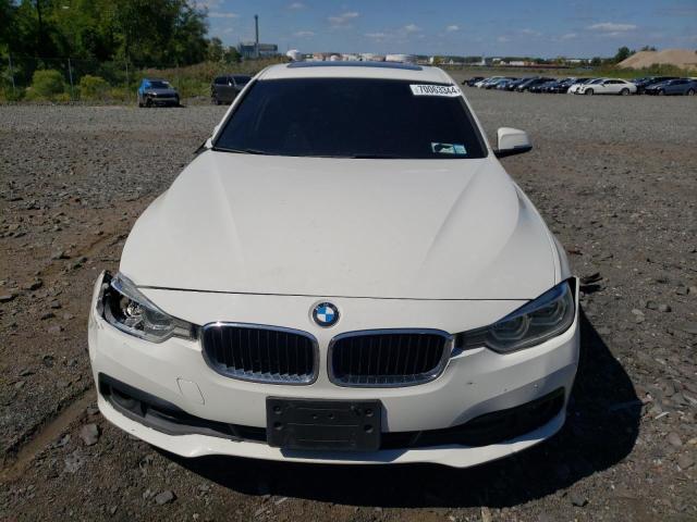 Photo 4 VIN: WBA8E5G52JNV03274 - BMW 320 XI 