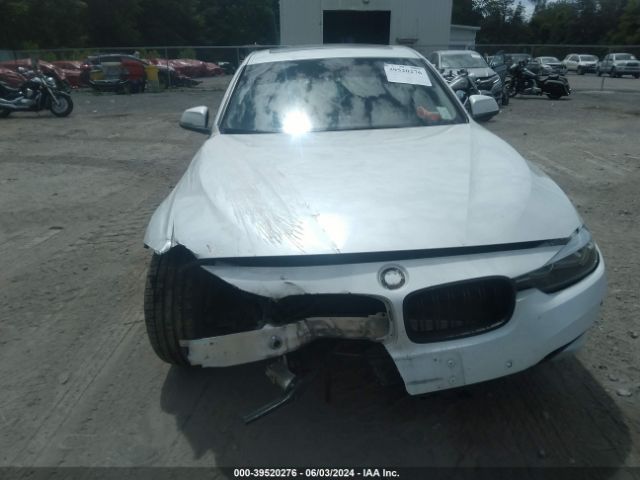 Photo 5 VIN: WBA8E5G54GNT40152 - BMW 320I 