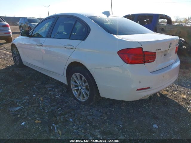 Photo 2 VIN: WBA8E5G54GNU20499 - BMW 320I 