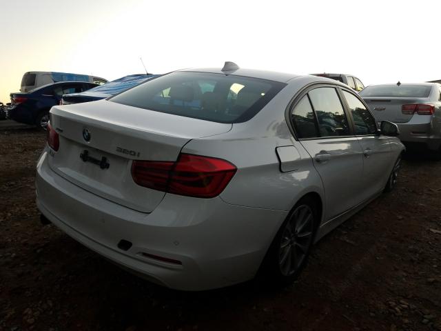 Photo 3 VIN: WBA8E5G55HNU22313 - BMW 320 XI 