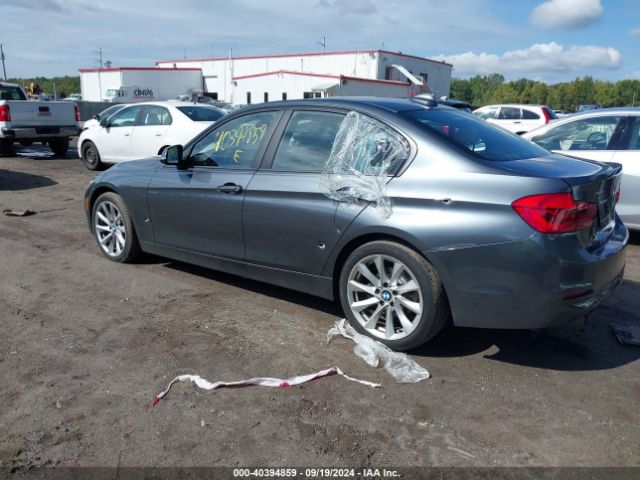 Photo 2 VIN: WBA8E5G55JNV01700 - BMW 320I 