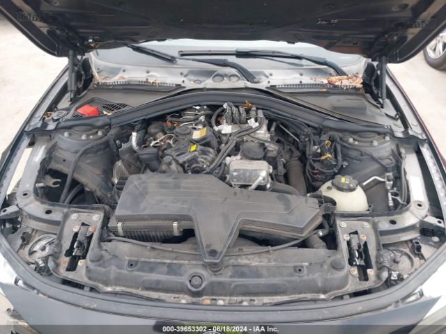 Photo 9 VIN: WBA8E5G57GNT40548 - BMW 320I 