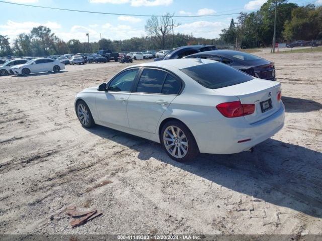 Photo 2 VIN: WBA8E5G57GNT93573 - BMW 320I 