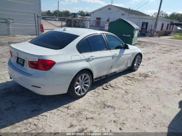 Photo 3 VIN: WBA8E5G57GNT93573 - BMW 320I 