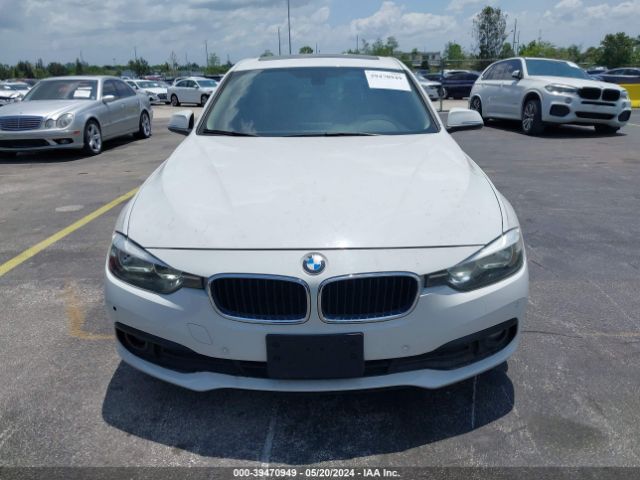 Photo 5 VIN: WBA8E5G57GNU20481 - BMW 320I 