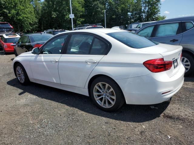 Photo 1 VIN: WBA8E5G59JNV02011 - BMW 320 XI 