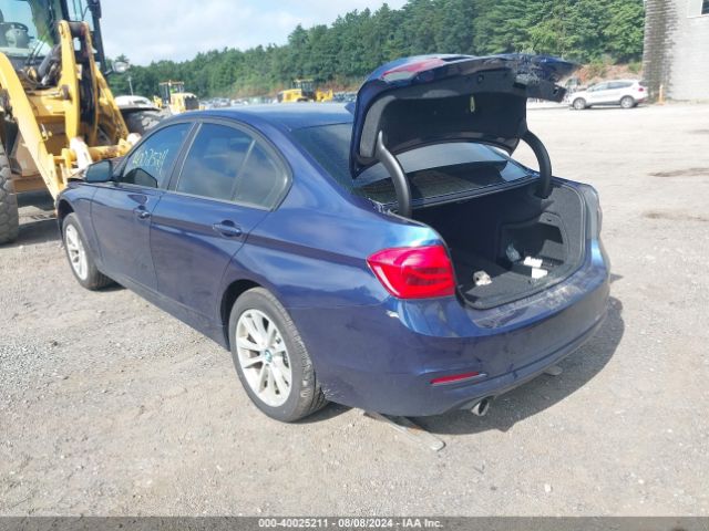 Photo 2 VIN: WBA8E5G59JNV03031 - BMW 320I 