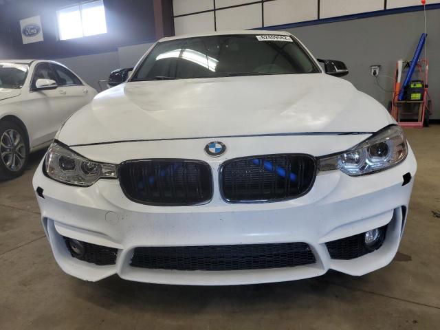 Photo 8 VIN: WBA8E5G5XGNT93650 - BMW 320 XI 