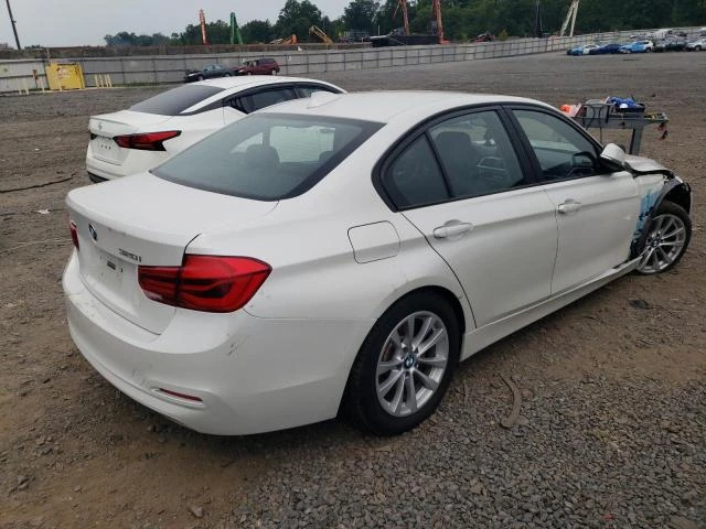 Photo 2 VIN: WBA8E5G5XGNU19244 - BMW 320 XI 