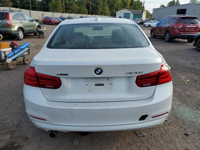 Photo 5 VIN: WBA8E5G5XGNU19244 - BMW 320 XI 