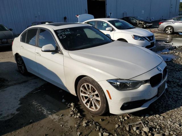 Photo 3 VIN: WBA8E5G5XJNV02440 - BMW 3 SERIES 