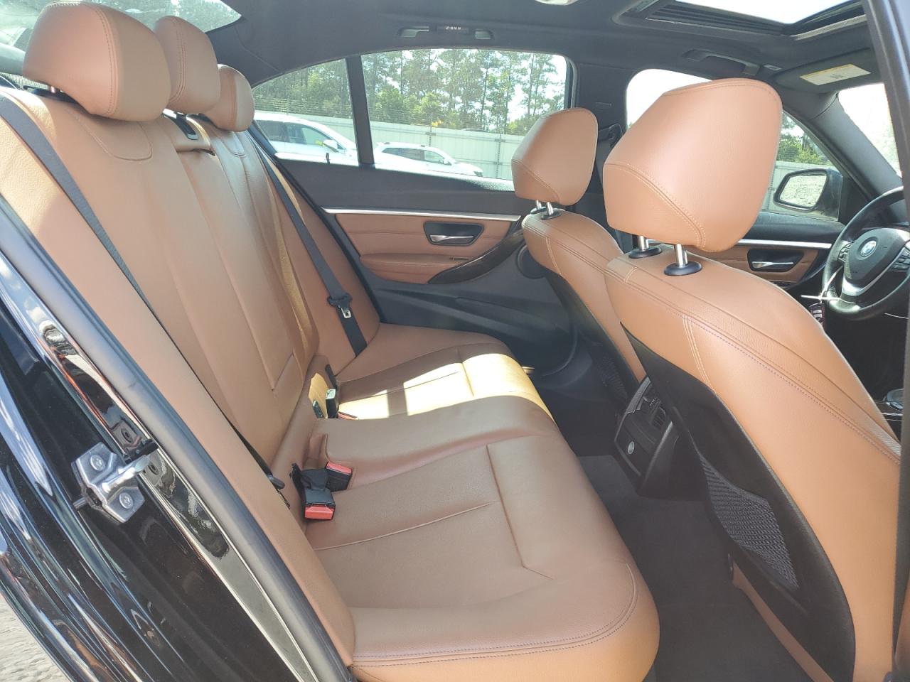 Photo 9 VIN: WBA8E9C50GK644299 - BMW 3ER 