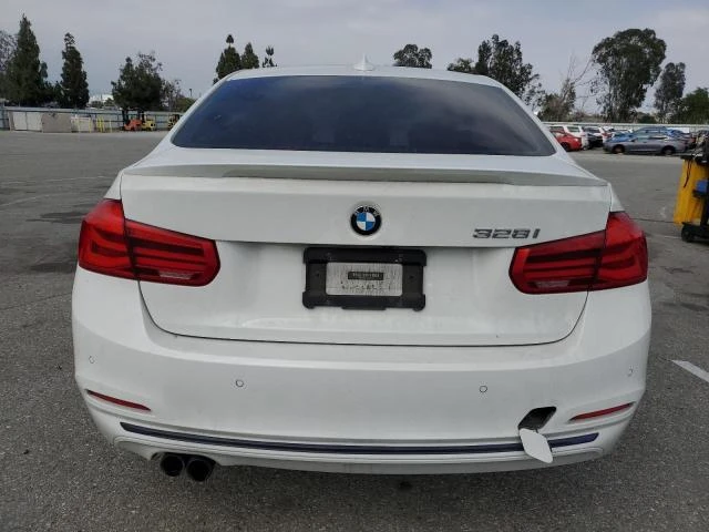 Photo 5 VIN: WBA8E9C51GK643565 - BMW 328 I SULE 