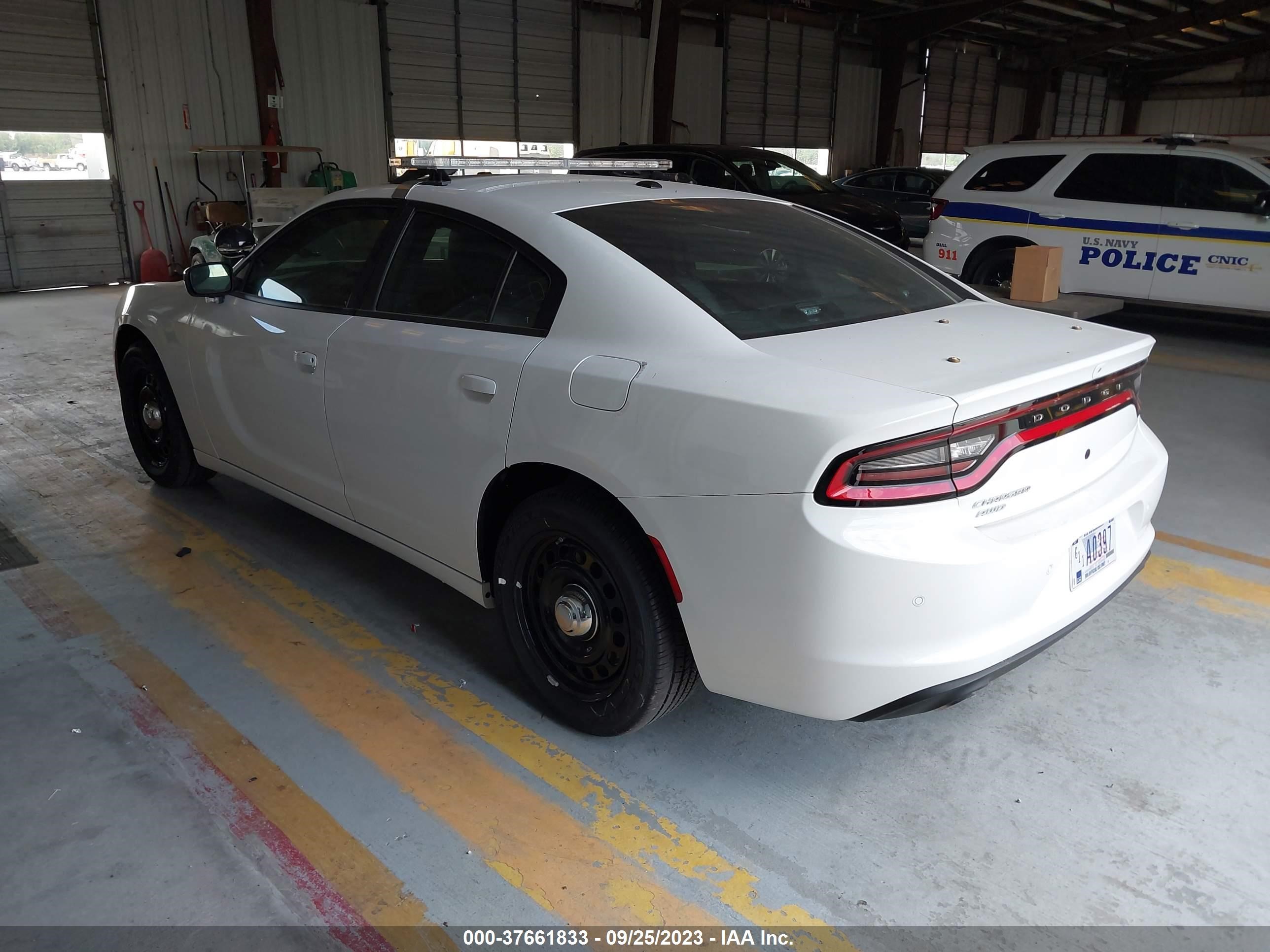 Photo 2 VIN: WBA8E9C56GK603904 - DODGE CHARGER 