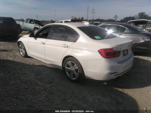 Photo 2 VIN: WBA8E9G53GNT44135 - BMW 328I 