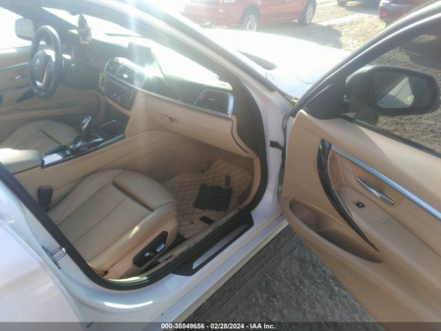 Photo 4 VIN: WBA8E9G53GNT44135 - BMW 328I 