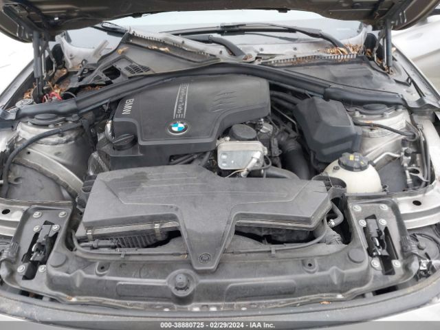 Photo 9 VIN: WBA8E9G55GNT81252 - BMW 328I 