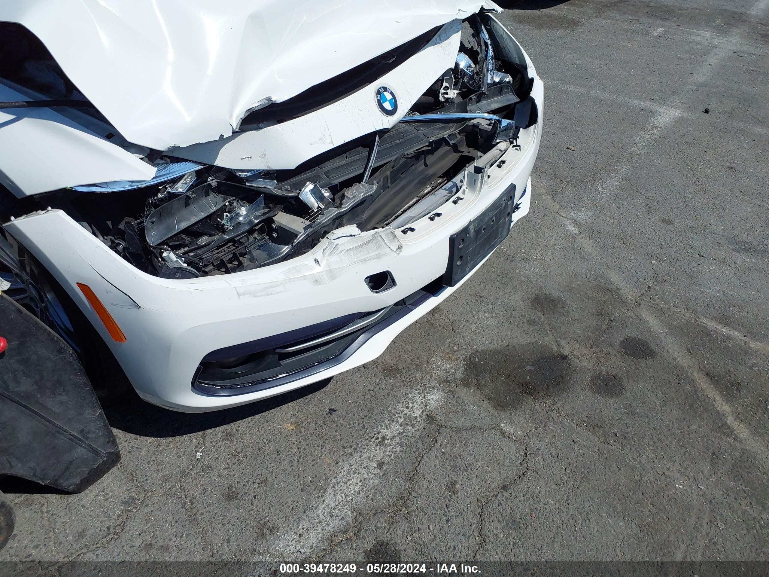 Photo 5 VIN: WBA8E9G56GNT44727 - BMW 3ER 
