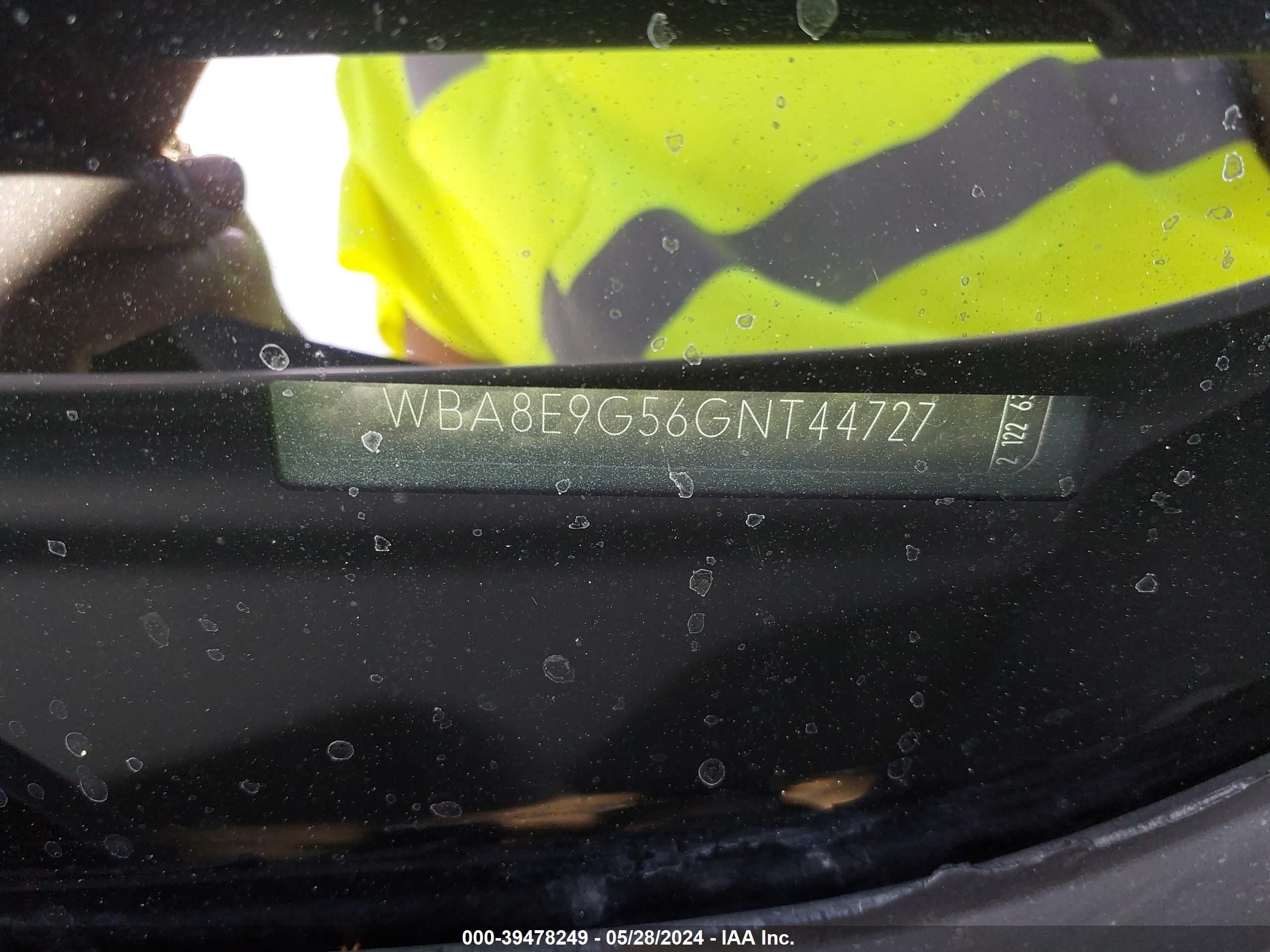 Photo 8 VIN: WBA8E9G56GNT44727 - BMW 3ER 