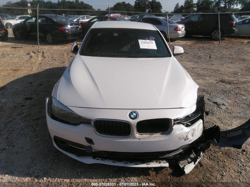 Photo 11 VIN: WBA8E9G56GNT83088 - BMW 328I 