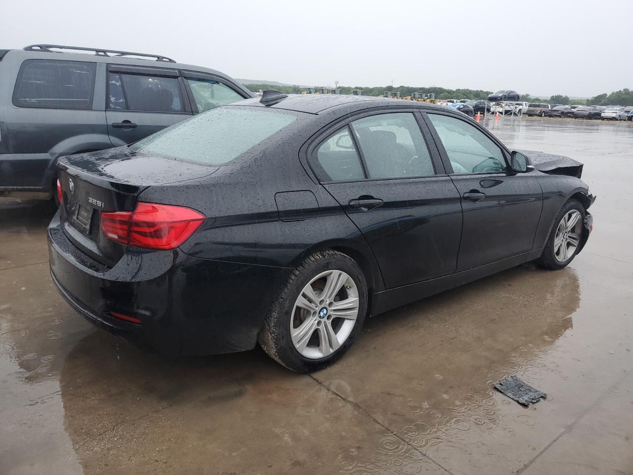 Photo 2 VIN: WBA8E9G56GNT87867 - BMW 3ER 