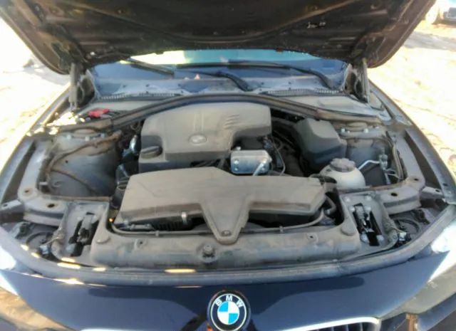 Photo 9 VIN: WBA8E9G5XGNT87340 - BMW 3 SERIES 