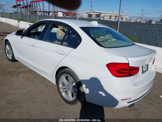 Photo 2 VIN: WBA8E9G5XGNU30395 - BMW 328I 